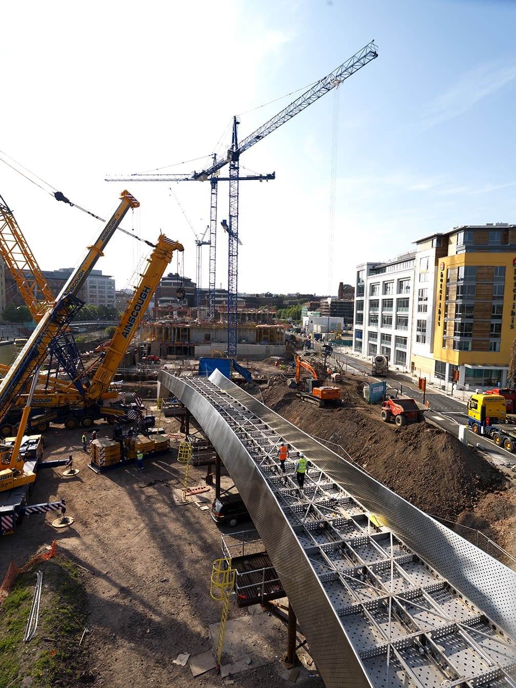 Meads Reach Bridge - Installation